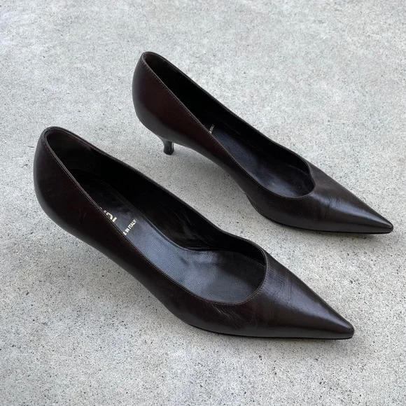 Fendi Dark Brown Leather Kitten Heel Pointed Toe Pumps - Size 35.5 - Picture 10 of 11